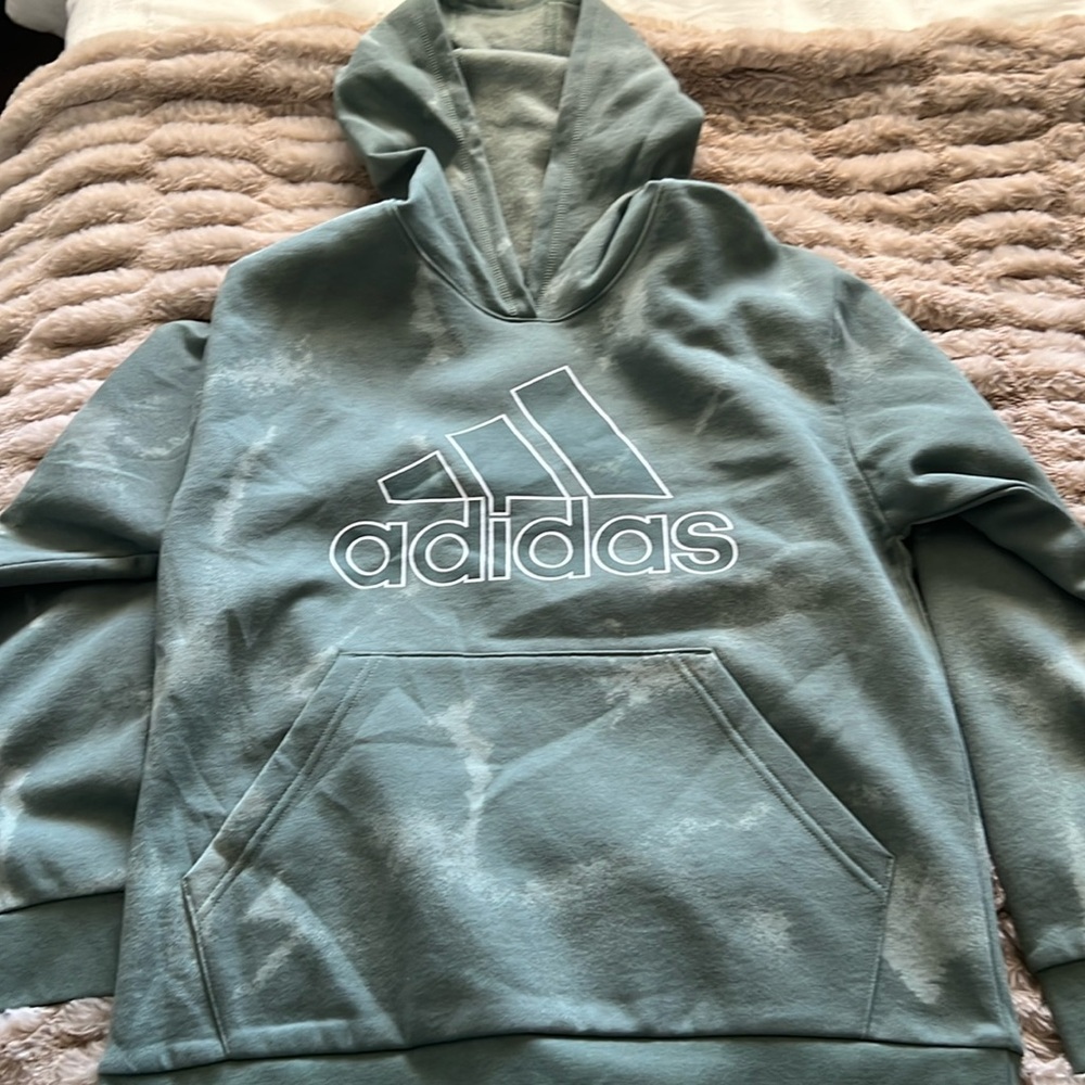 NWT unisex Adidas hoodie size large